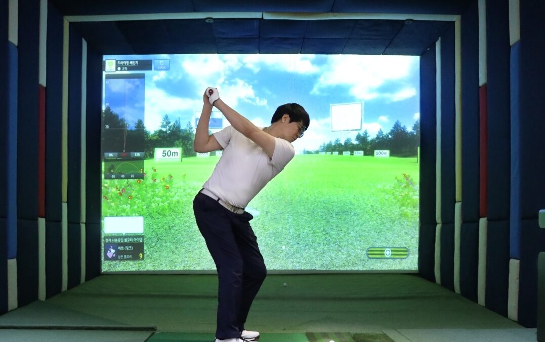 5 Reasons to Embrace Indoor Golf in San Antonio This Winter!